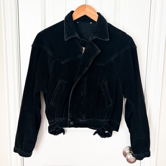 Brandy Melville Jackets & Blazers - Brandy Melville Crop Zip Corduroy Jacket Size Medium